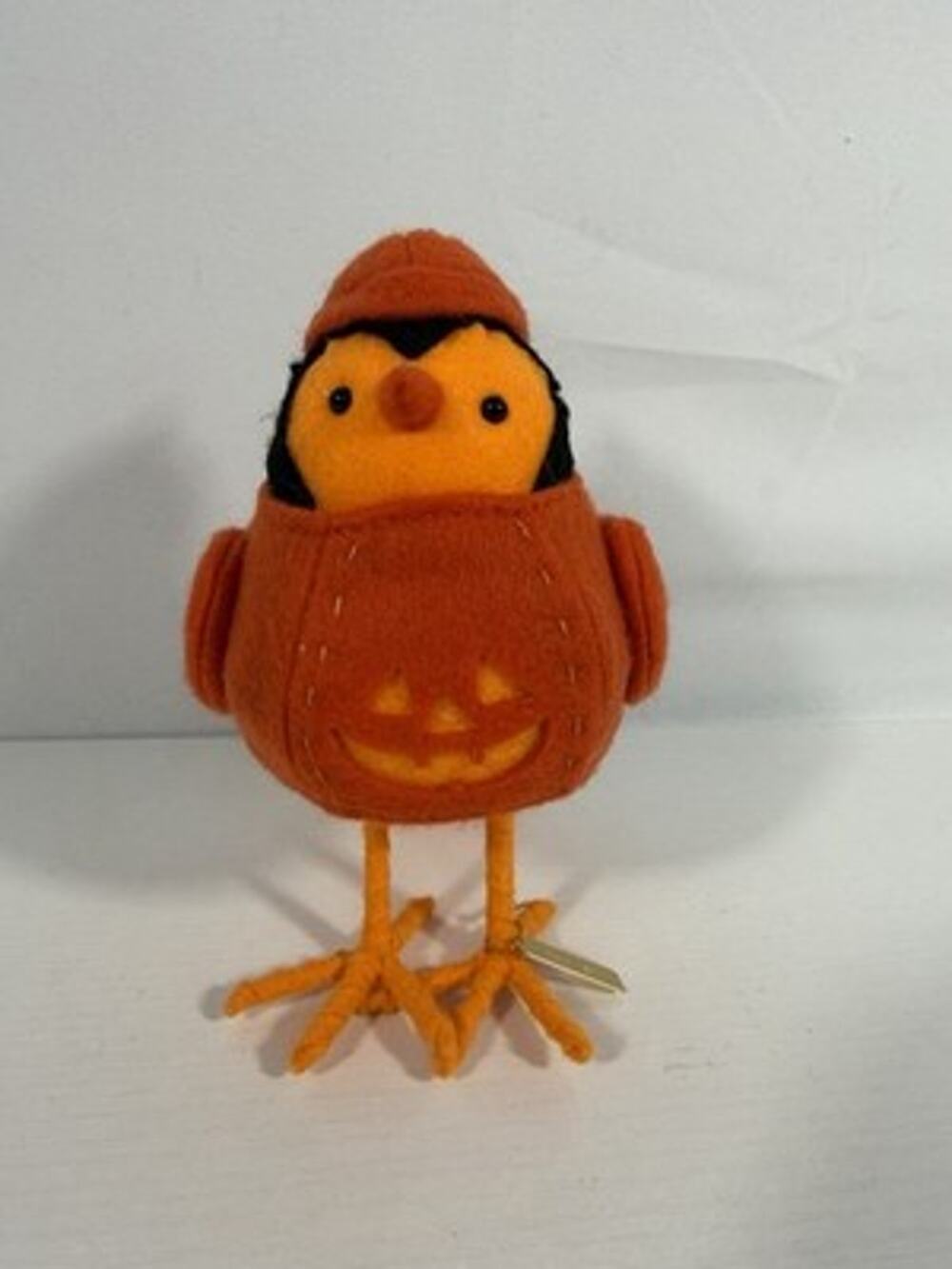 Target 2017 Carver Pumpkin Featherly Friends Halloween Bird